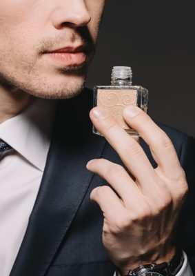 Logo Perfumele – najlepsze perfumy inspirowane i trwałe odpowiedniki zapachów.