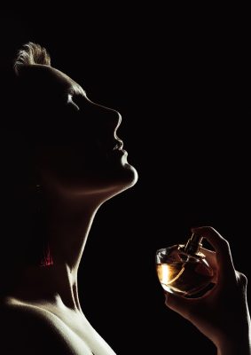 Logo Perfumele – najlepsze perfumy inspirowane i trwałe odpowiedniki zapachów.